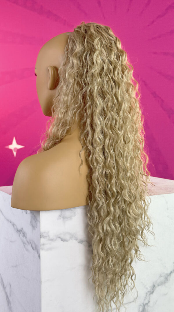 Doczepiany Kucyk - Kitka Małe Fale Piaskowy Blond