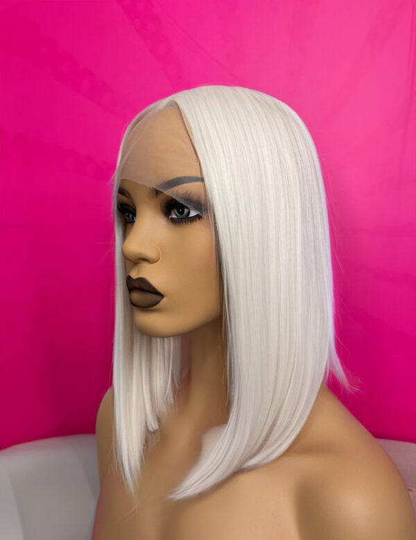 Peruka Platynowy Blond Bob - Lacefront - Lucy - obrazek 3