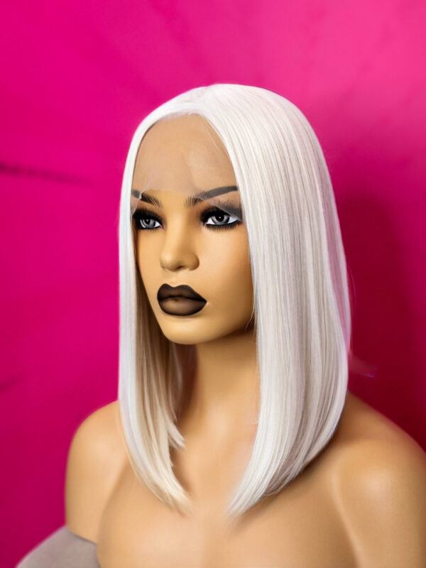 Peruka Platynowy Blond Bob - Lacefront - Lucy - obrazek 2