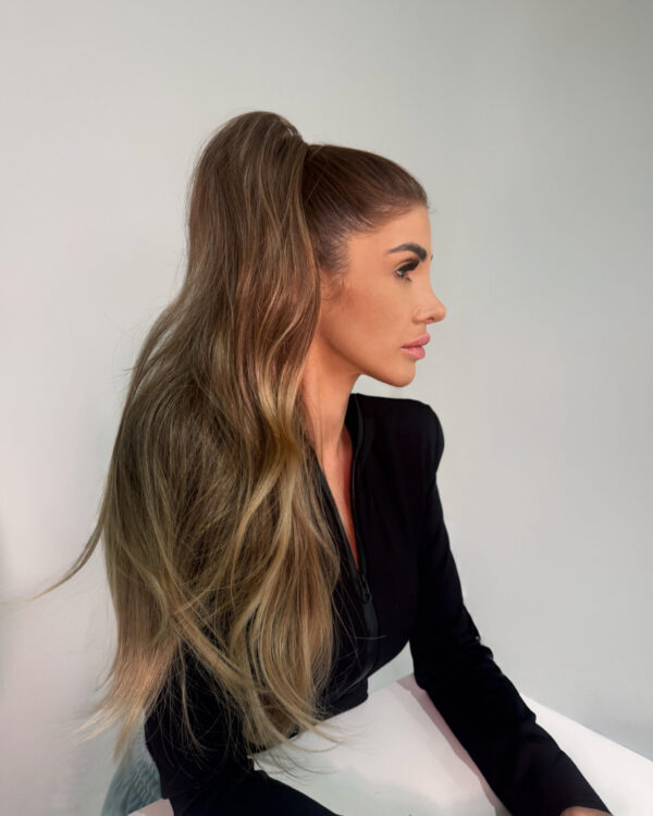 Doczepiany Kucyk - Kitka Ciemny Blond Ombre Naturalna Fala - obrazek 2