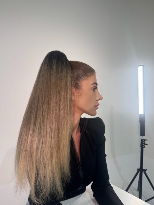 Doczepiany Kucyk YAKI- Kitka Ciemny Blond Ombre 55cm - obrazek 2