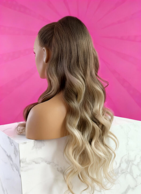 Doczepiany Kucyk - Kitka Luźne Fale Ciemny Blond Ombre 70cm