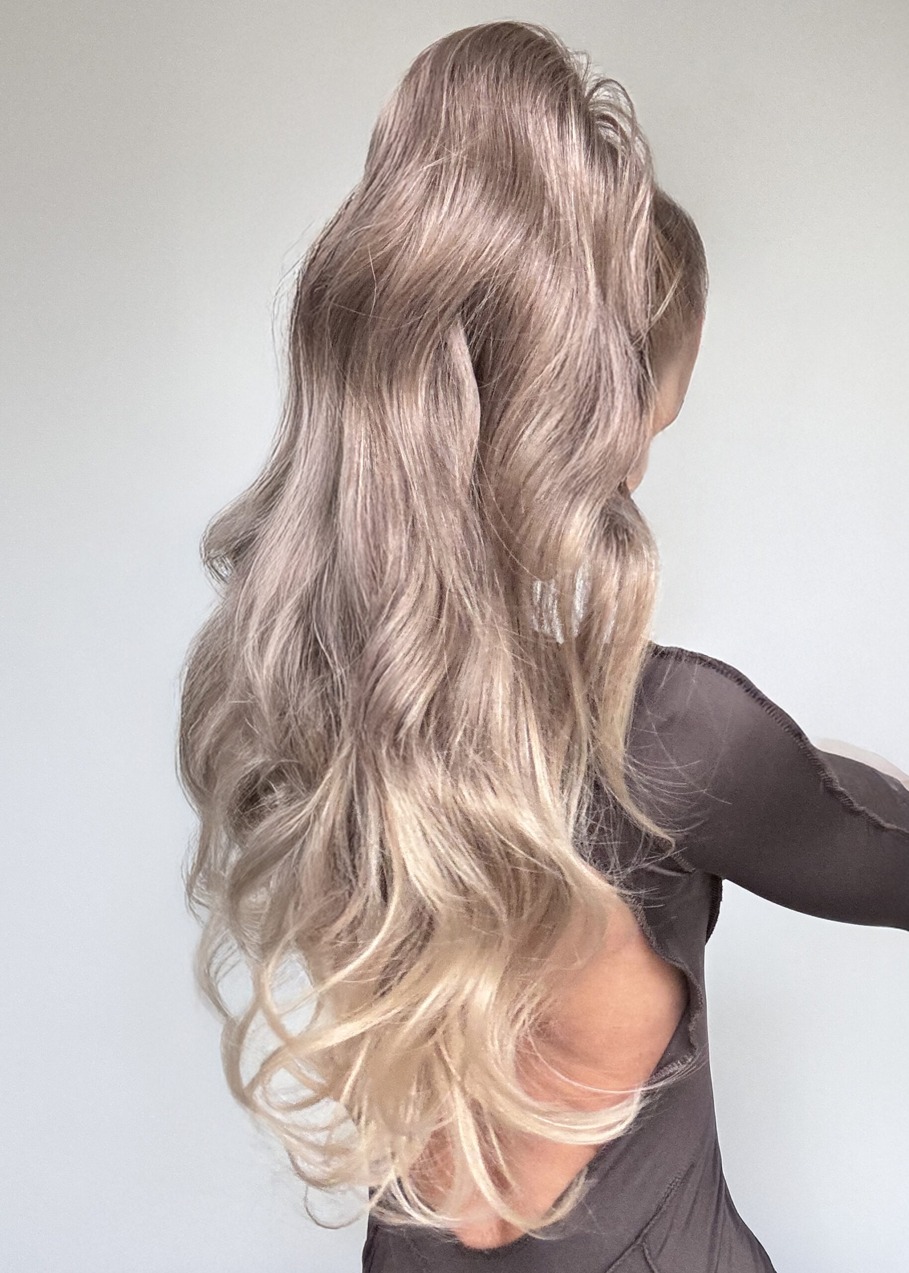 Kitka Średni Blond Ombre Naturalna Fala|||