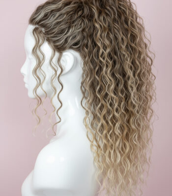 Kucyk Małe Fale Ciemny Blond Ombre