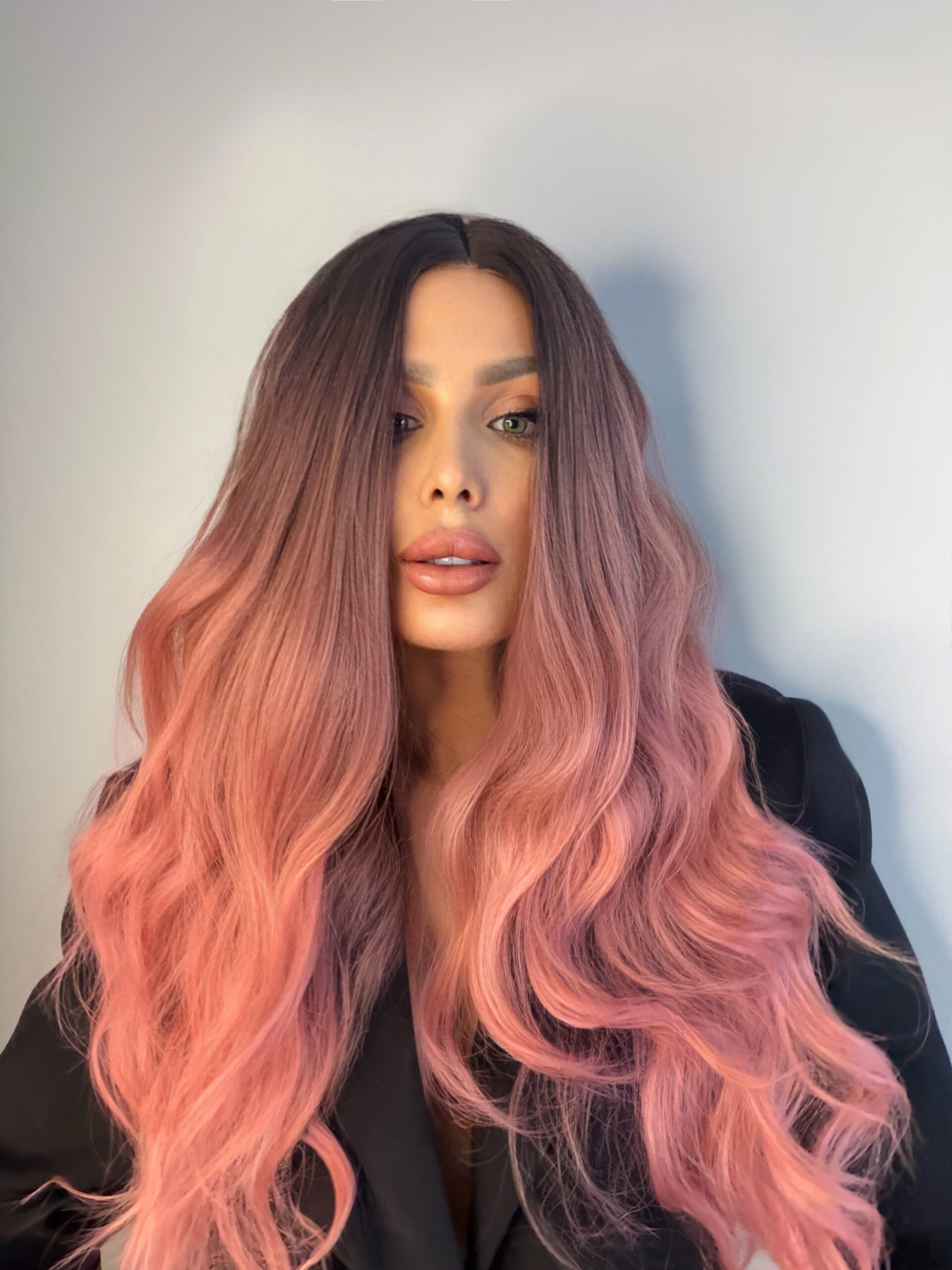 Peruka Różowe Fale Ombre - Róża - obrazek 3