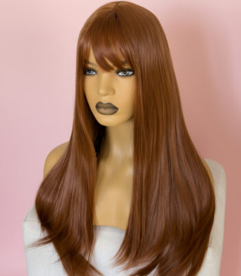 ruda peruka z grzywką